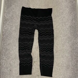 Lululemon black chevron leggings